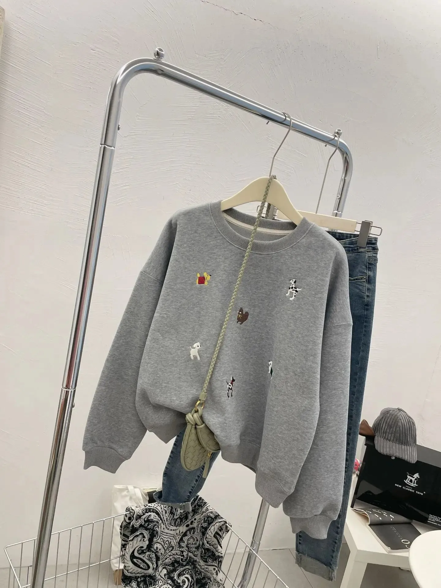 Amozae-Autumn Casual Outfits Amozae-Cartoon Embroidery Dog Sweatshirt Long Sleeve Women's Loose Hoodie Top