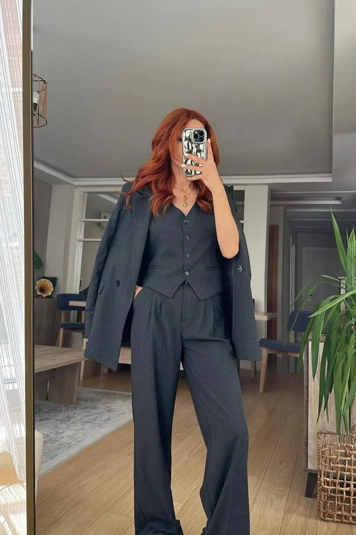 Ensemble tailleur gris ardoise / 3 pièces