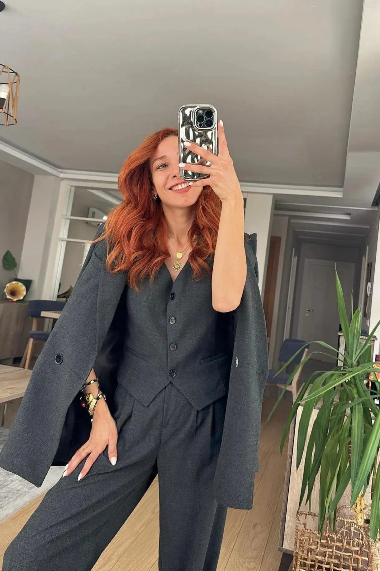 Ensemble tailleur gris ardoise / 3 pièces